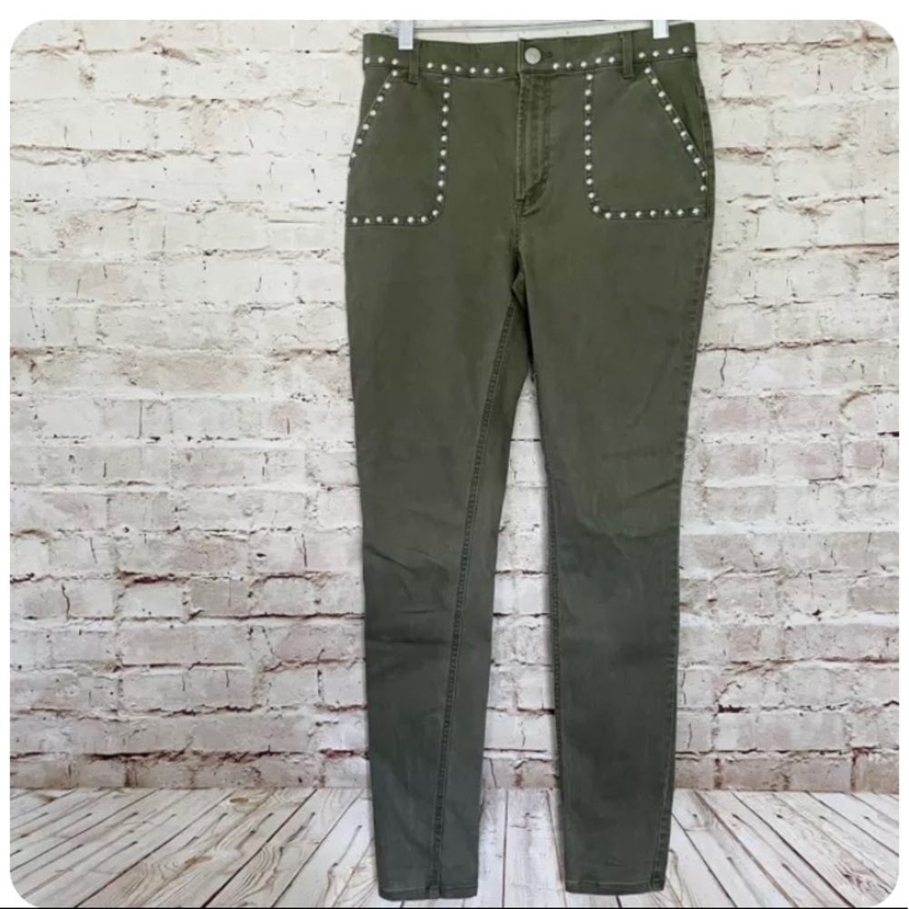 ❌Sold❌ Express high rise olive green studded leggings size 8 NWT!